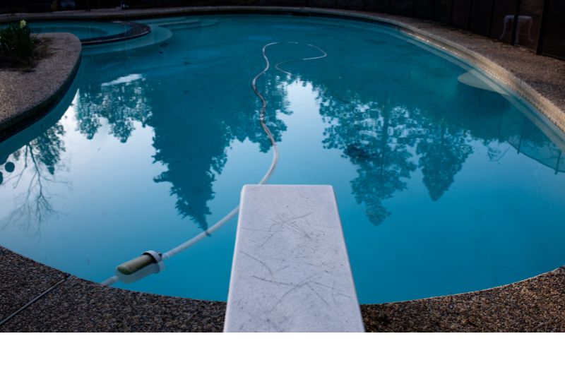 pool cleaning service for above ground pools